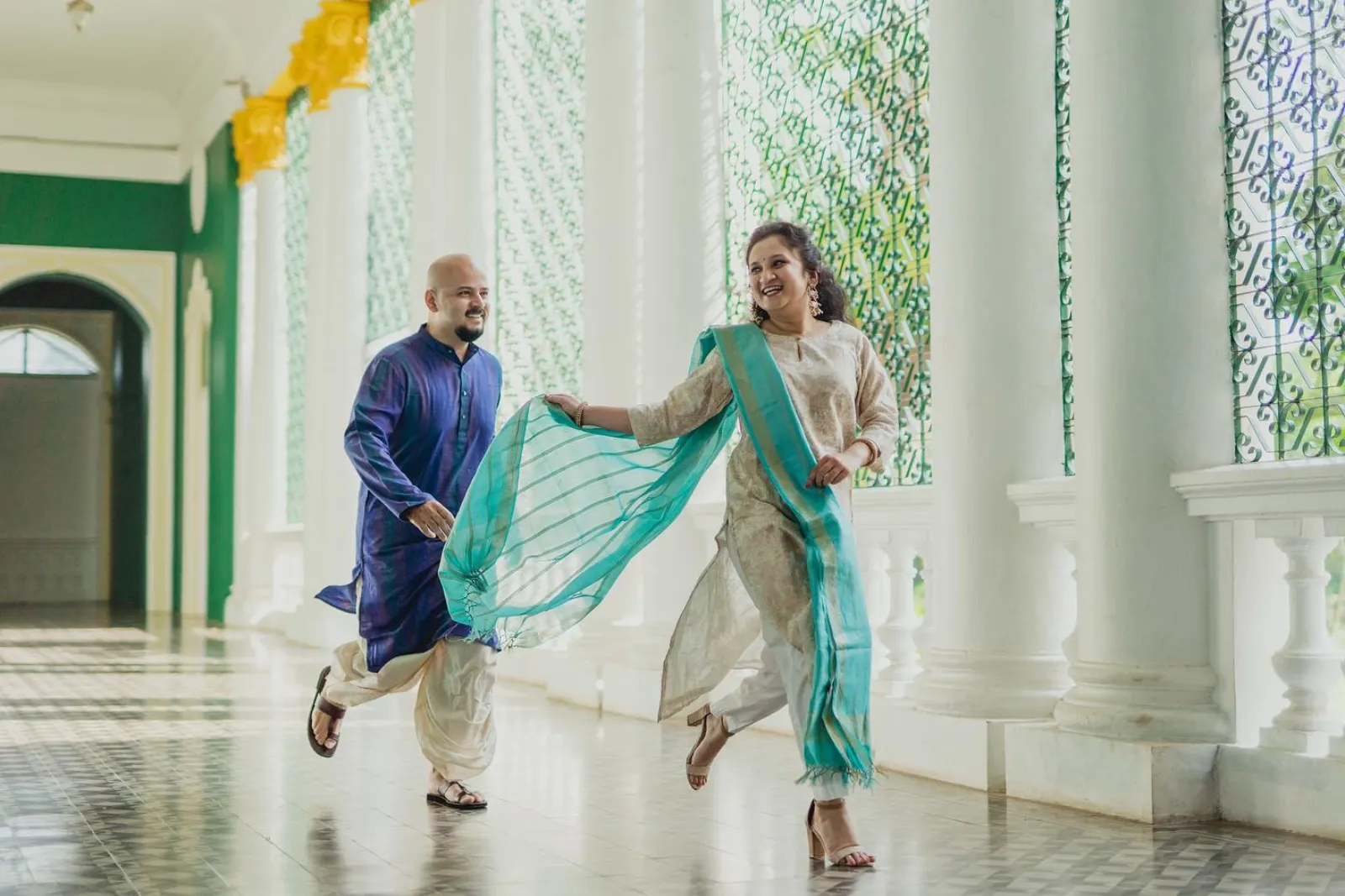 beach-bride-bride-and-groom-1679822 (12)